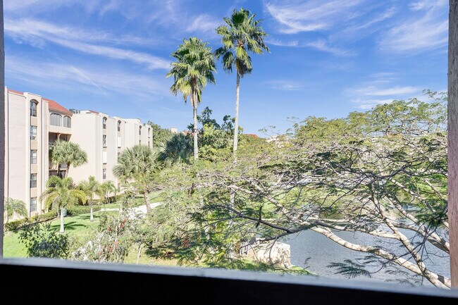 Building Photo - 955 Dotterel Rd