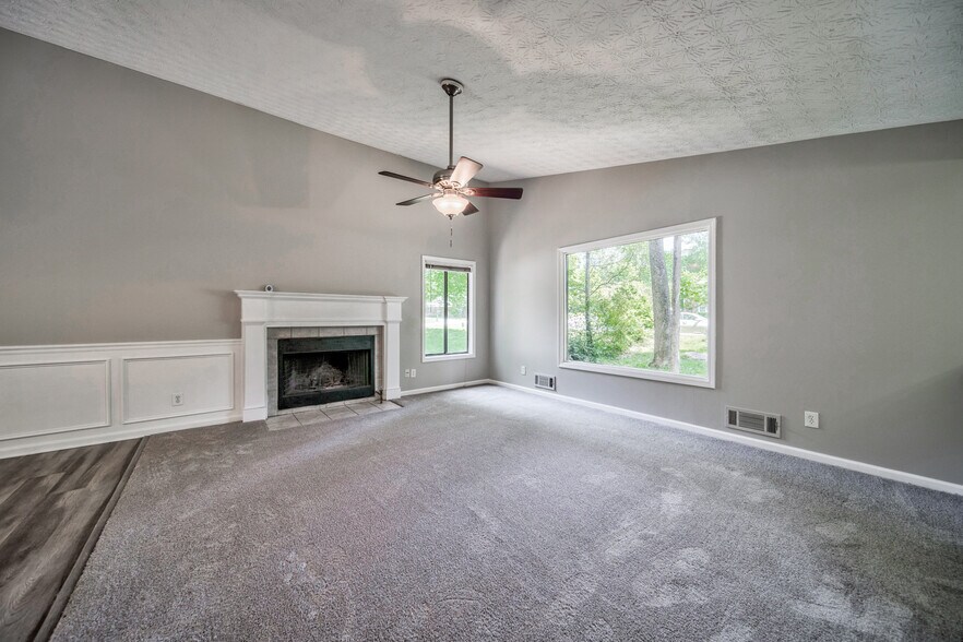Building Photo - 1811 Kimberly Dr SW