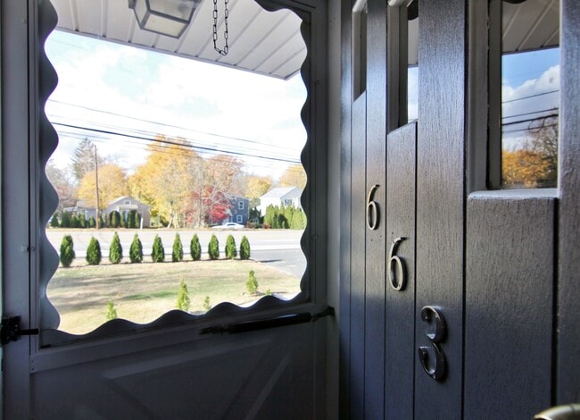 Building Photo - 663 High Ridge Rd