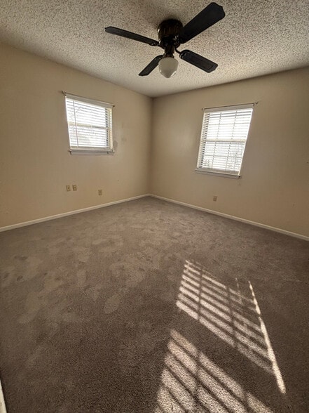 Building Photo - 219 Rosemary St