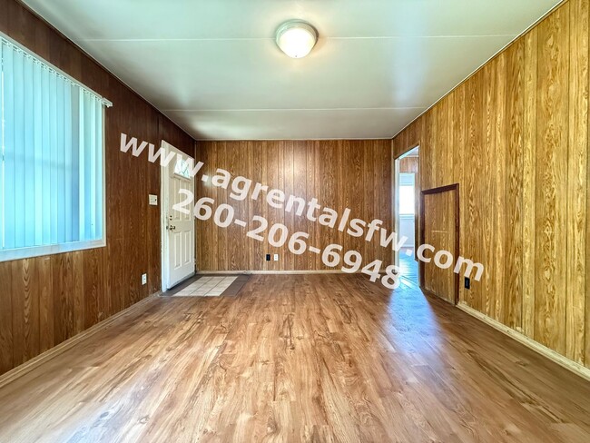 Building Photo - 4740 Bowser Ave