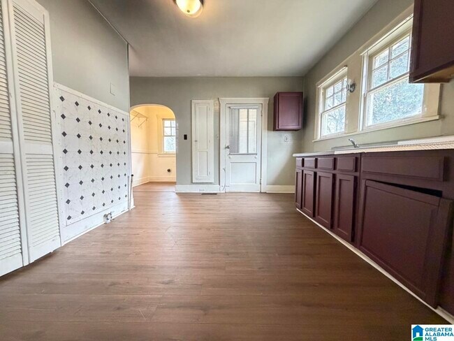 Building Photo - 1782 McMillon Ave