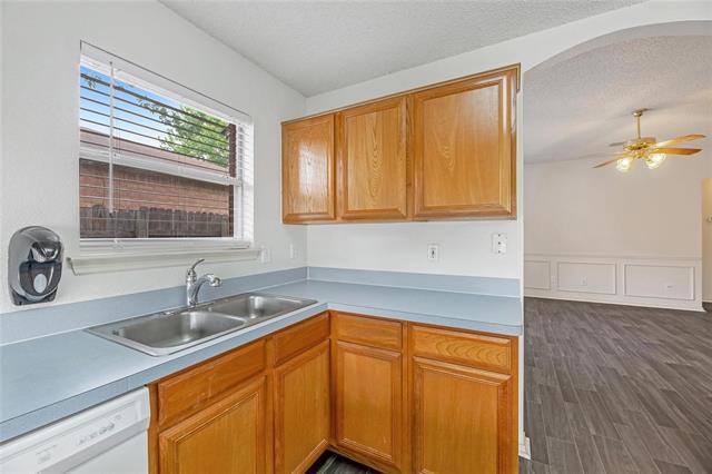 Building Photo - 7024 Negril Ct