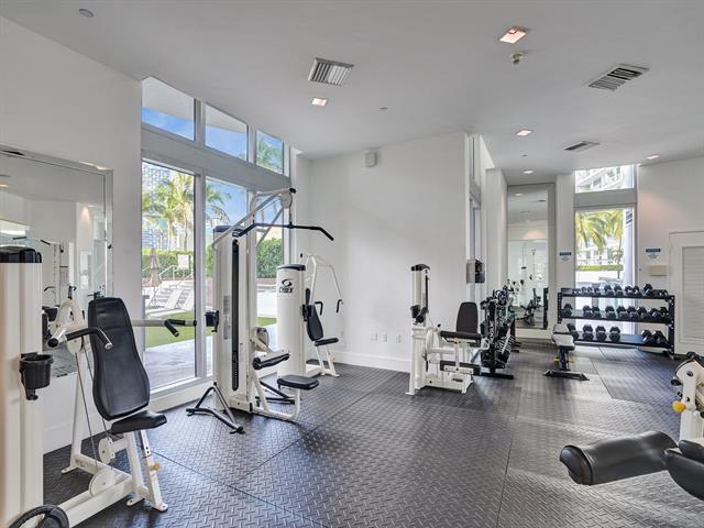 Building Photo - 350 S Miami Ave