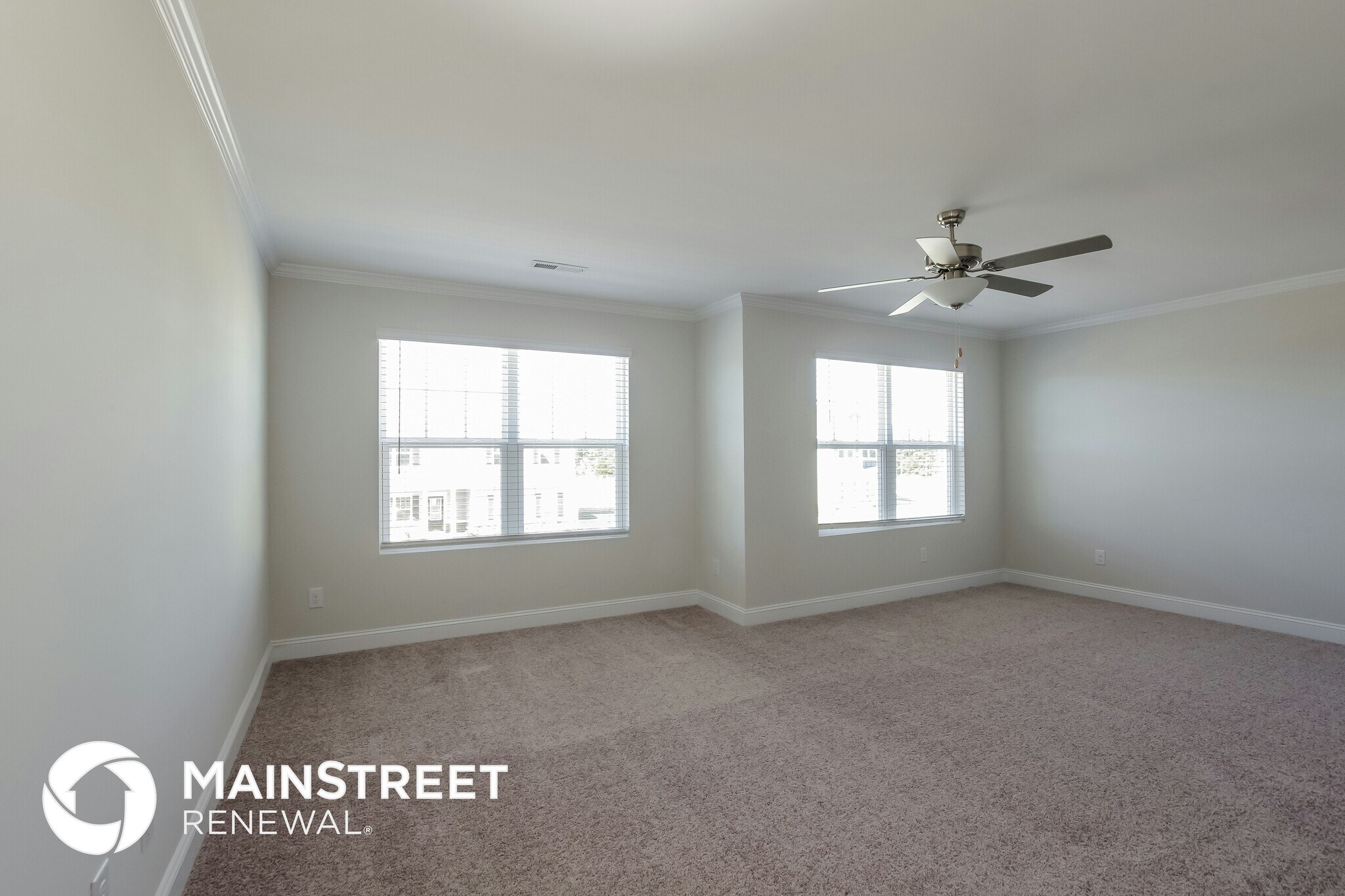 Building Photo - 2126 Vecchio Dr