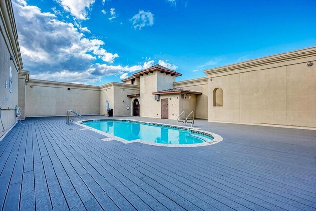 Building Photo - PRELEASE 8/15/25 WEST CAMPUS PENTHOUSE  2/2 + Loft, 2 parking