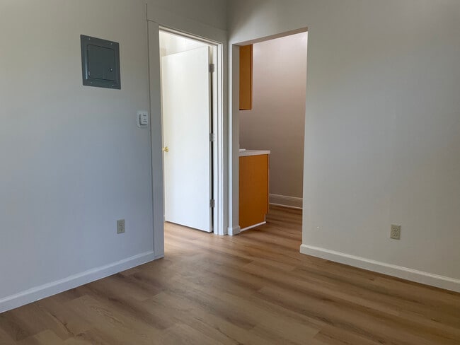 Primary Photo - 2720 Elmwood Ave