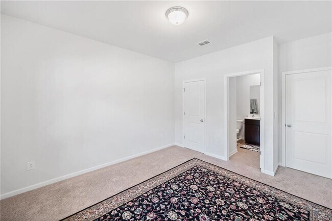 Building Photo - 368 Murray Way