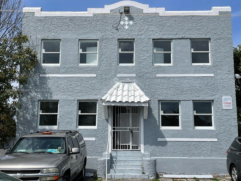 Building Photo - 767 NW 35th St