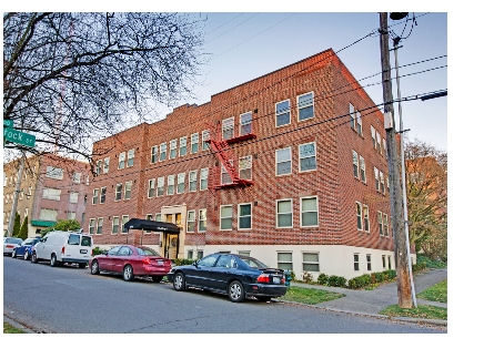 Building Photo - Carlyle Apartments