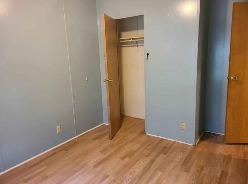Building Photo - 6532 Mangrove Dr