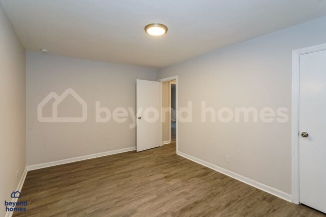 Building Photo - Beautifully Updated East Brainerd Home with Fenced Yard & Bonus Room