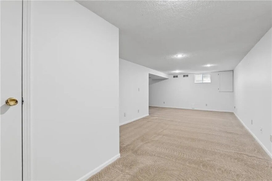 Basement - 1502 SW 9th St