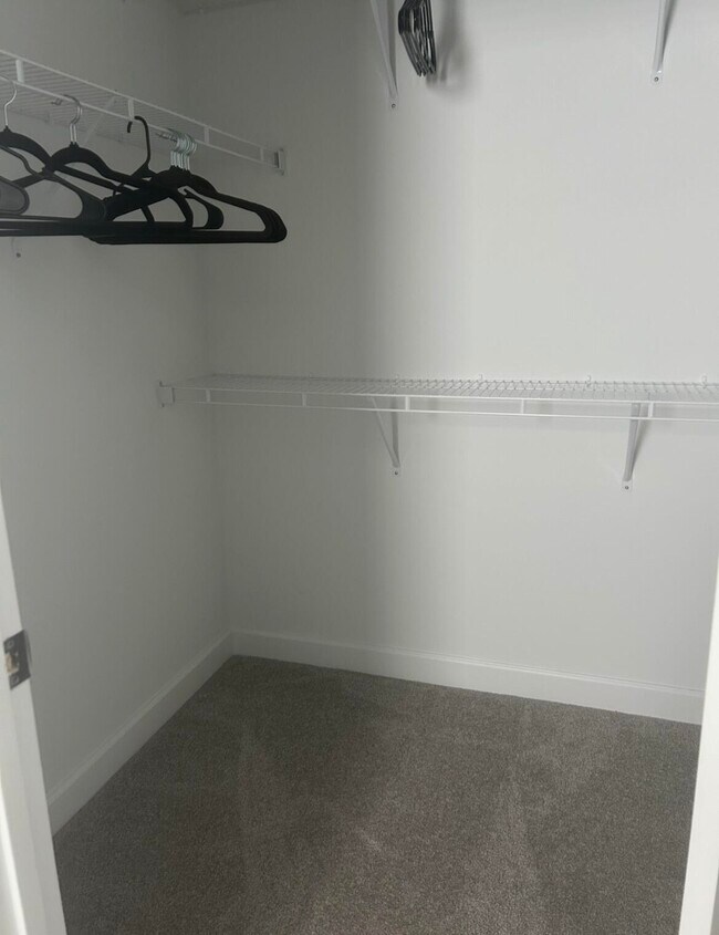 Building Photo - 14417 SW Ellison Dr