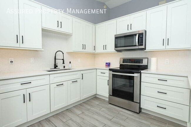 Building Photo - 9942 Dean Oaks Ct