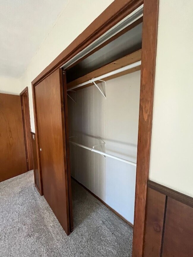 Building Photo - Spacious, Fully Updated Home with Walkout Basement on a Mature Lot