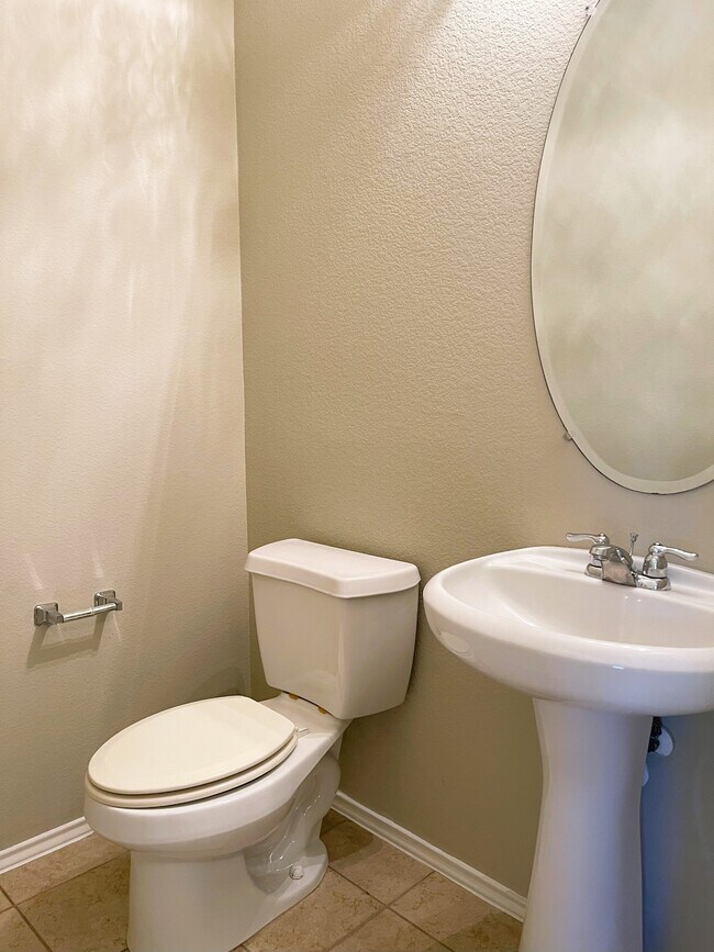 Building Photo - 11021 Boundless Valley Dr