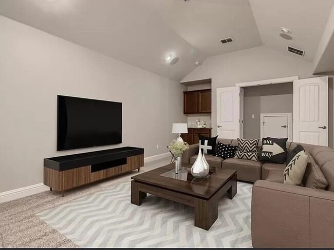 Building Photo - 8715 Vantage Point Dr