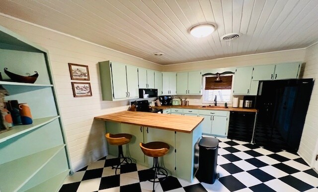 Building Photo - 4412 Wesley Rd