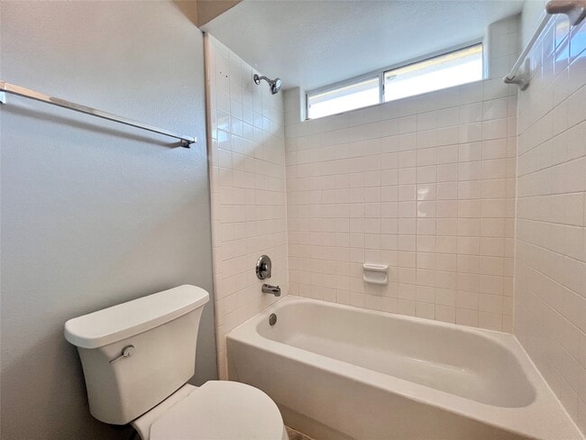 Building Photo - 3311 Whitebud Dr