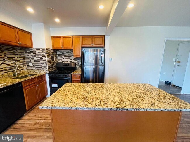 Building Photo - 4360 Ivymount Ct
