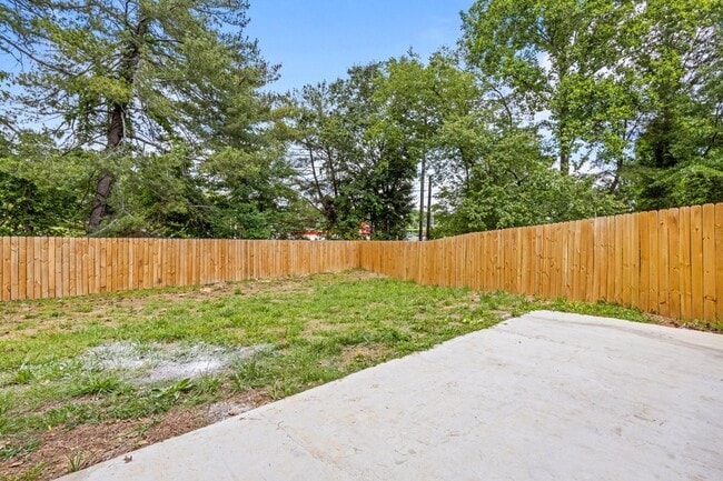Building Photo - 4718 Metro Park Ln