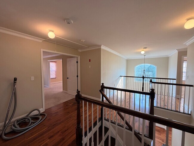 Building Photo - 87 Timberhill Dr
