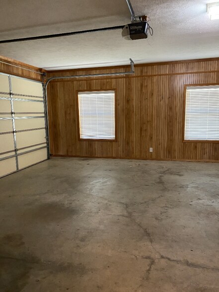 Building Photo - 12 Copper Ridge Rd
