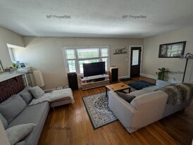 Building Photo - 1302 Hathaway Ave
