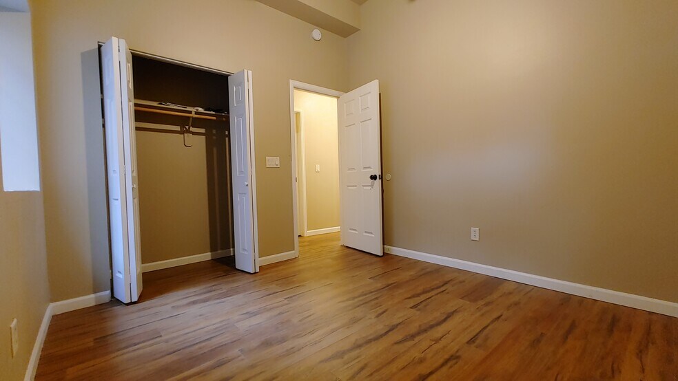Building Photo - 1185 Stanton St