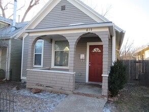Building Photo - 615 E St Vrain St