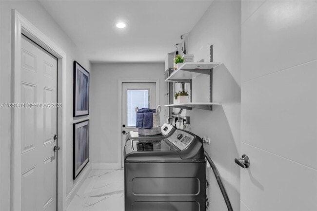 Building Photo - 465 NW 11th St