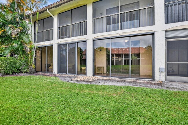Building Photo - 7773 La Mirada Dr