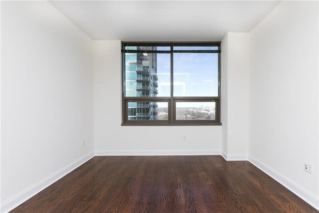 Building Photo - 270 17th St NW