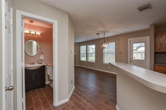 Building Photo - 17010 Maricella Cir
