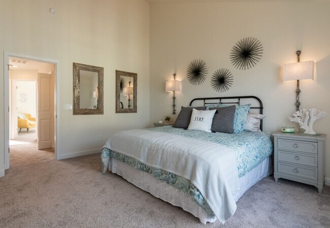 Building Photo - Blacksburg, 3BR / 2.5 BA, Beautiful Townhome available in April 2026