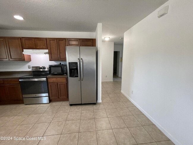 Building Photo - 1000 Dames Ct