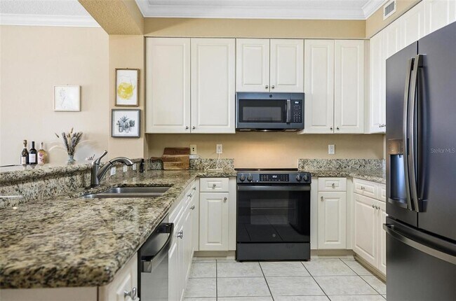 Building Photo - 60 Surfview Dr