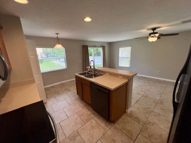 Building Photo - 3522 Caruso Pl