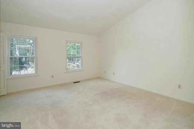 Building Photo - 6581 Cypress Point Rd