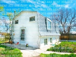 Building Photo - 10625