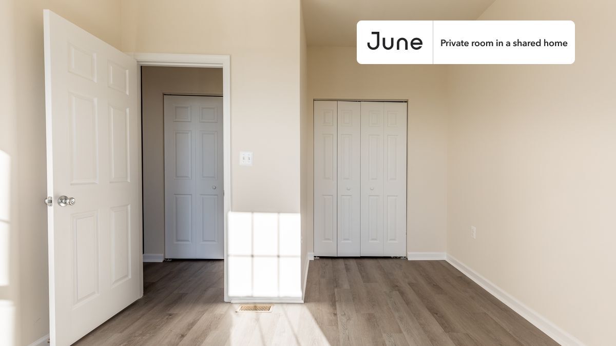 Building Photo - Room in Shared 4 bed/3.5 bath home