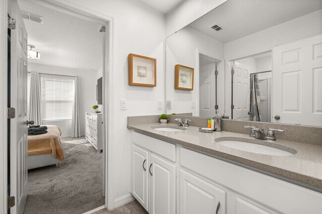 Building Photo - 8953 Amelia Downs Trail