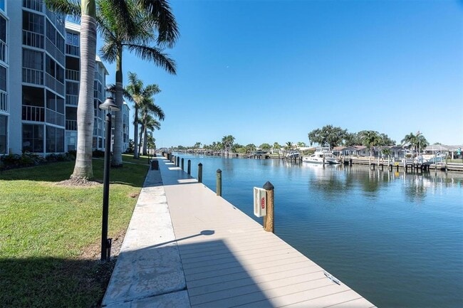 Building Photo - 4902 38th Way S