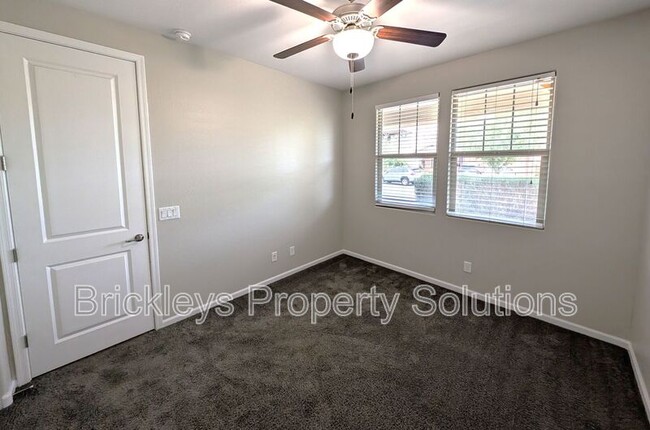 Building Photo - 10564 East Sebring Avenue