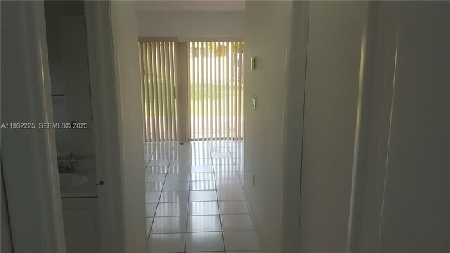 Building Photo - 11860 SW 92nd Ln