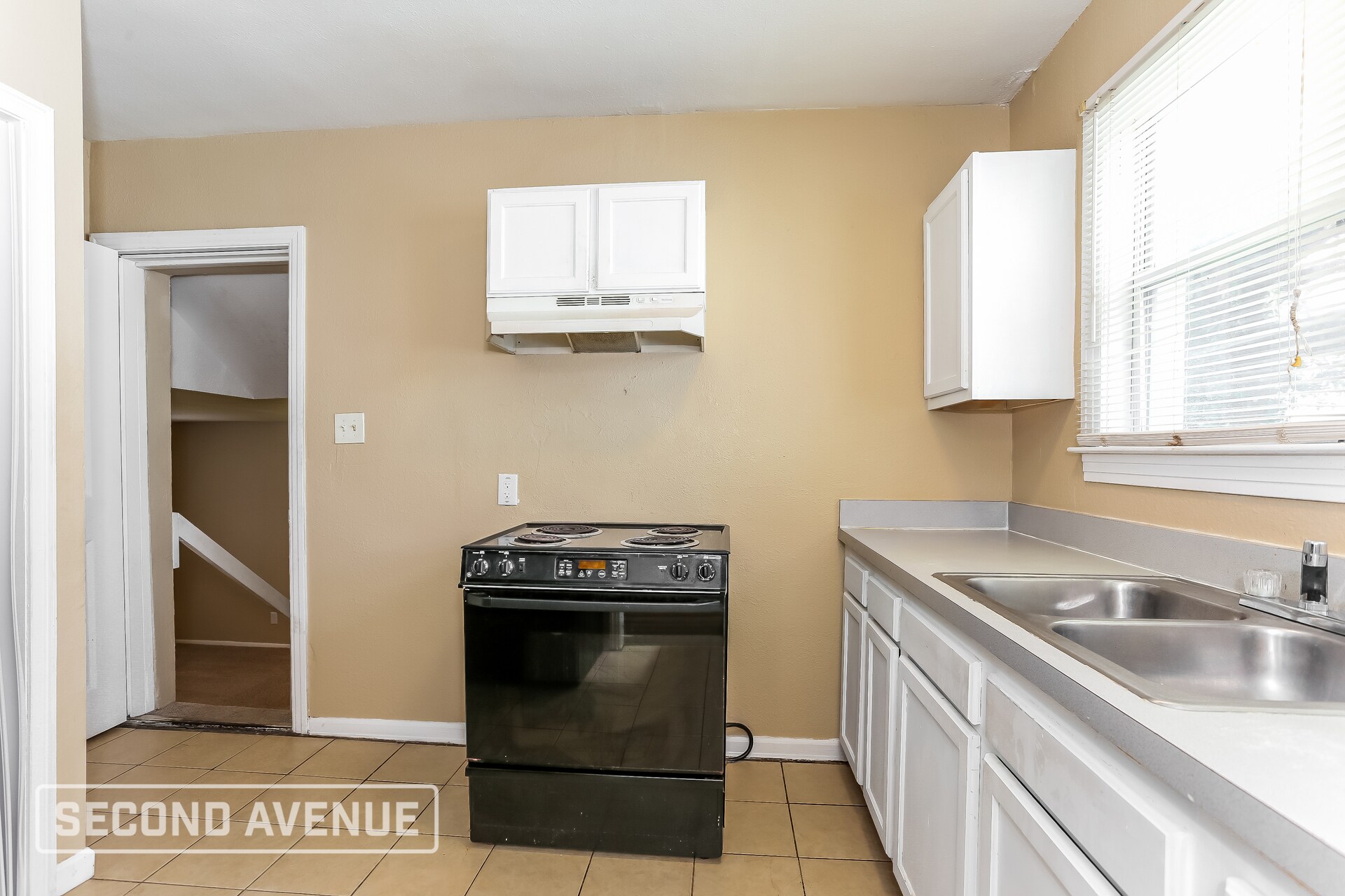 Building Photo - 7048 Alpine St