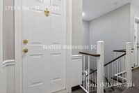Building Photo - 1719 N Troy St