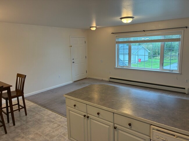 Building Photo - 1794 E Neil Cir
