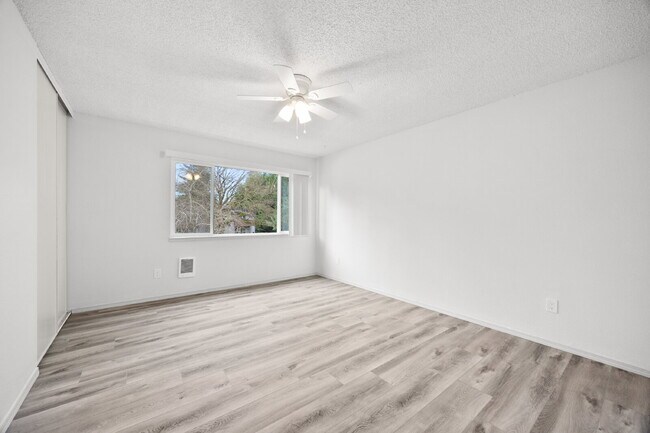 Building Photo - $1795.00. One-Bedroom, and a 2nd Loft style room that has open wall that looks down to living roo...